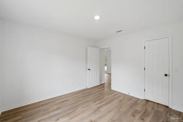 $394,900 | 711 Nancy Lane, Molino, FL 32577