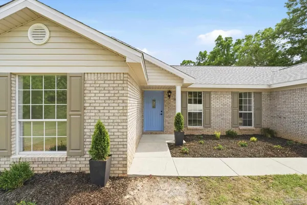 $394,900 | 711 Nancy Lane, Molino, FL 32577