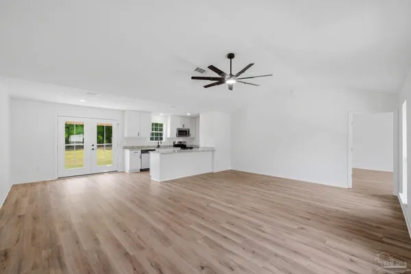 $394,900 | 711 Nancy Lane, Molino, FL 32577