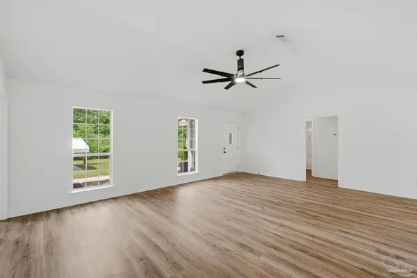 $394,900 | 711 Nancy Lane, Molino, FL 32577