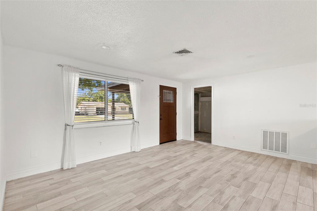 5557 146th Terrace North Clearwater, FL 33760 - Photo 7 of 45