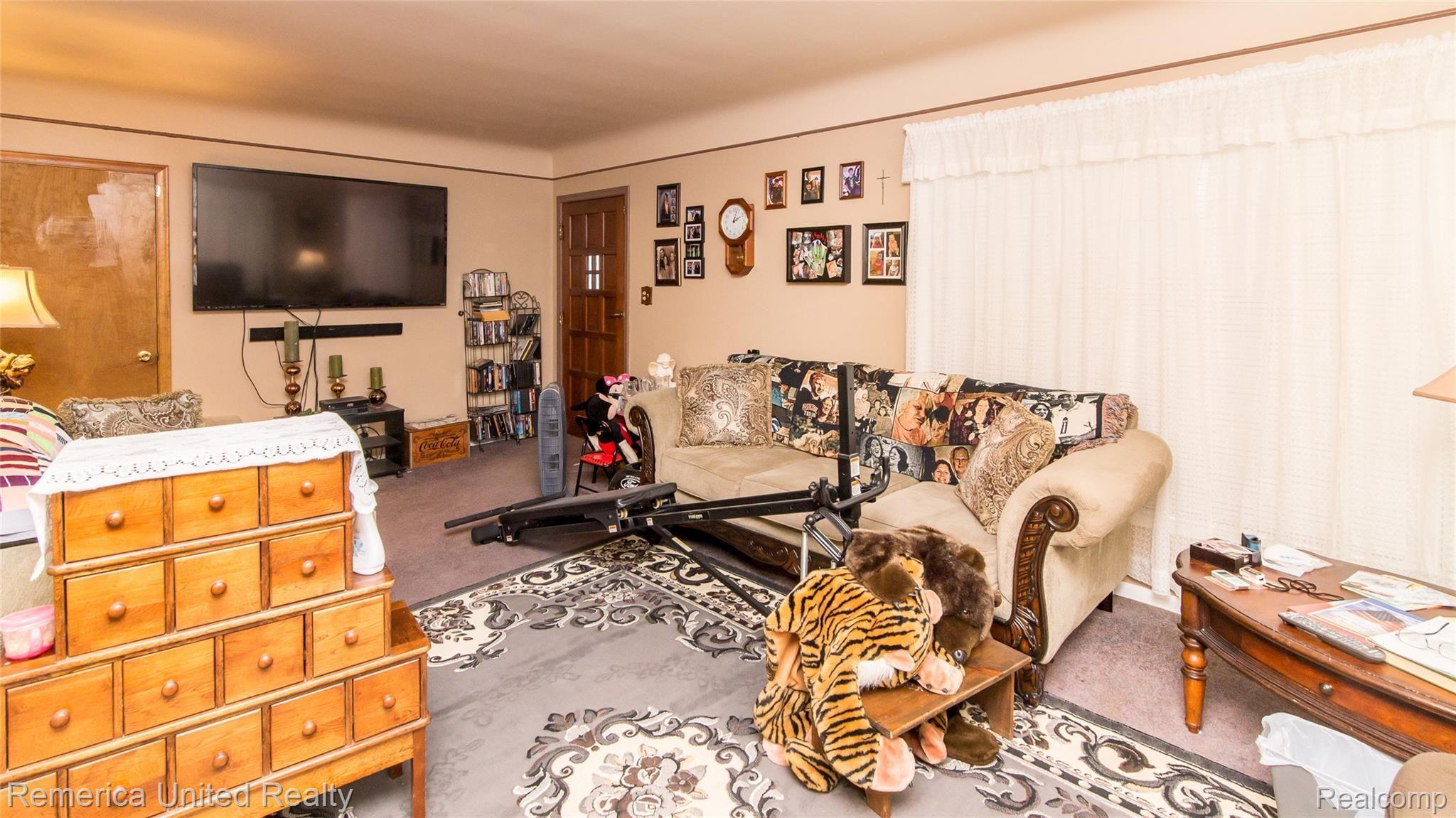 21107 Inkster Road Farmington, MI 48336 - Photo 39 of 41 018_24.jpg