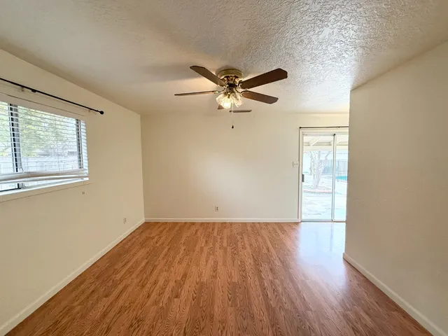 $424,999 | 301 South 3rd Street, Patterson, CA 95363