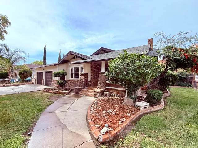 $424,999 | 301 South 3rd Street, Patterson, CA 95363