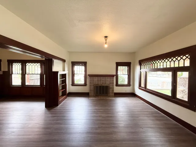 $424,999 | 301 South 3rd Street, Patterson, CA 95363