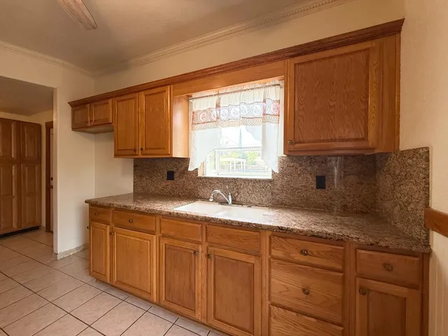 $424,999 | 301 South 3rd Street, Patterson, CA 95363