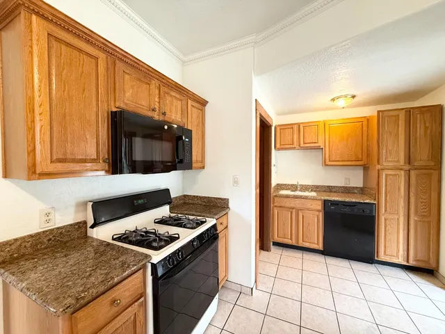 $424,999 | 301 South 3rd Street, Patterson, CA 95363