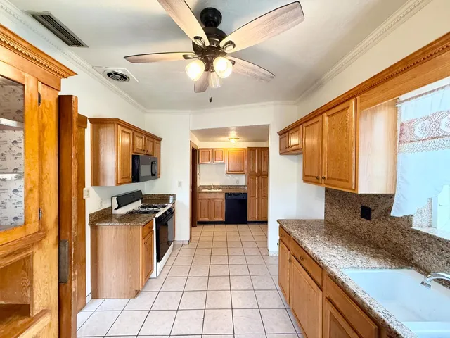 $424,999 | 301 South 3rd Street, Patterson, CA 95363