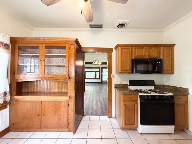 $424,999 | 301 South 3rd Street, Patterson, CA 95363