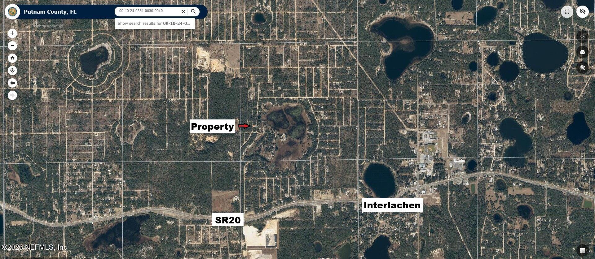 188 Kay Street Interlachen, FL 32148 - Photo 5 of 9 a bathroom with a shower