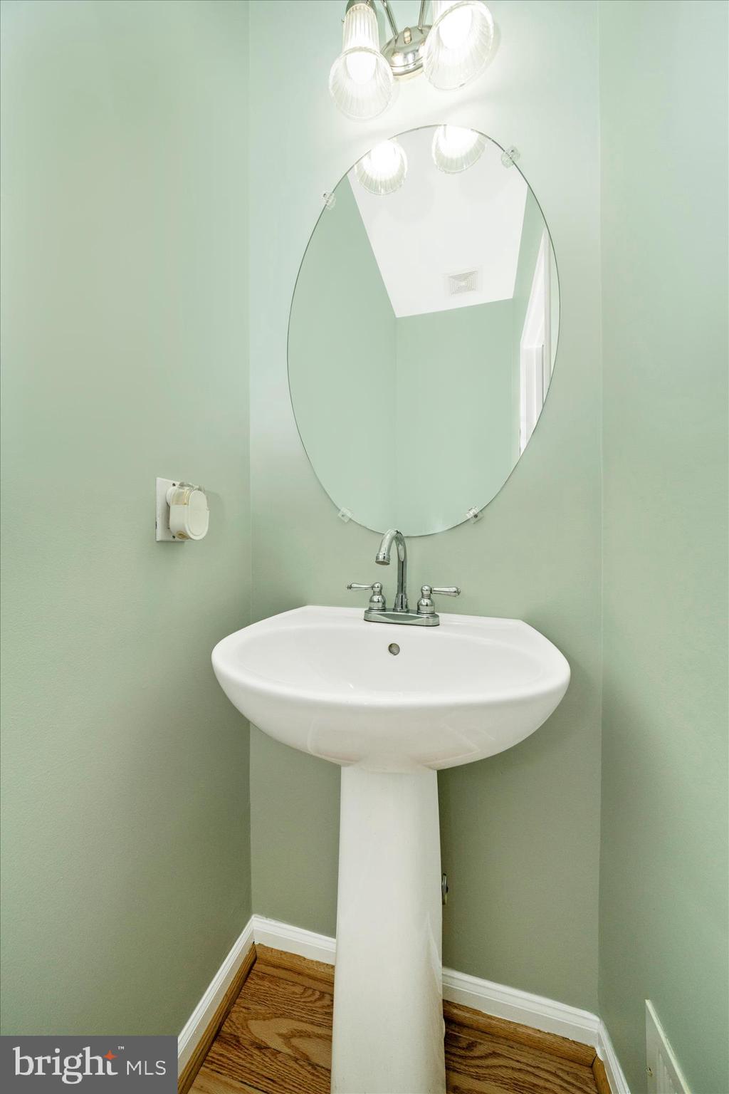 19316 Moon Ridge Drive Germantown, MD 20876 - Photo 19 of 55 DSC06496