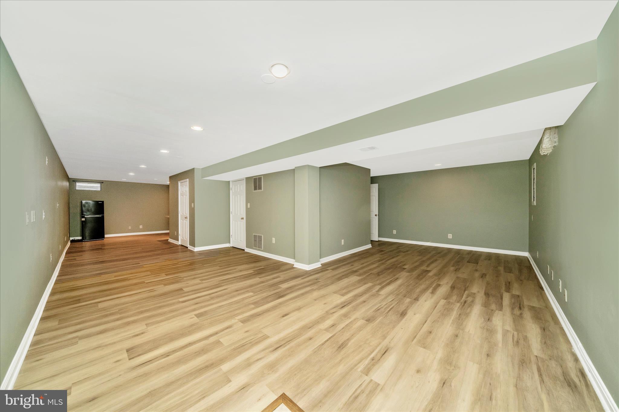 19316 Moon Ridge Drive Germantown, MD 20876 - Photo 38 of 55 DSC06557