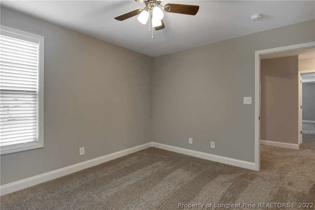 2643 Riddle Farm Hope Mills, NC 28348 - Photo 40 of 50 an empty room with a window