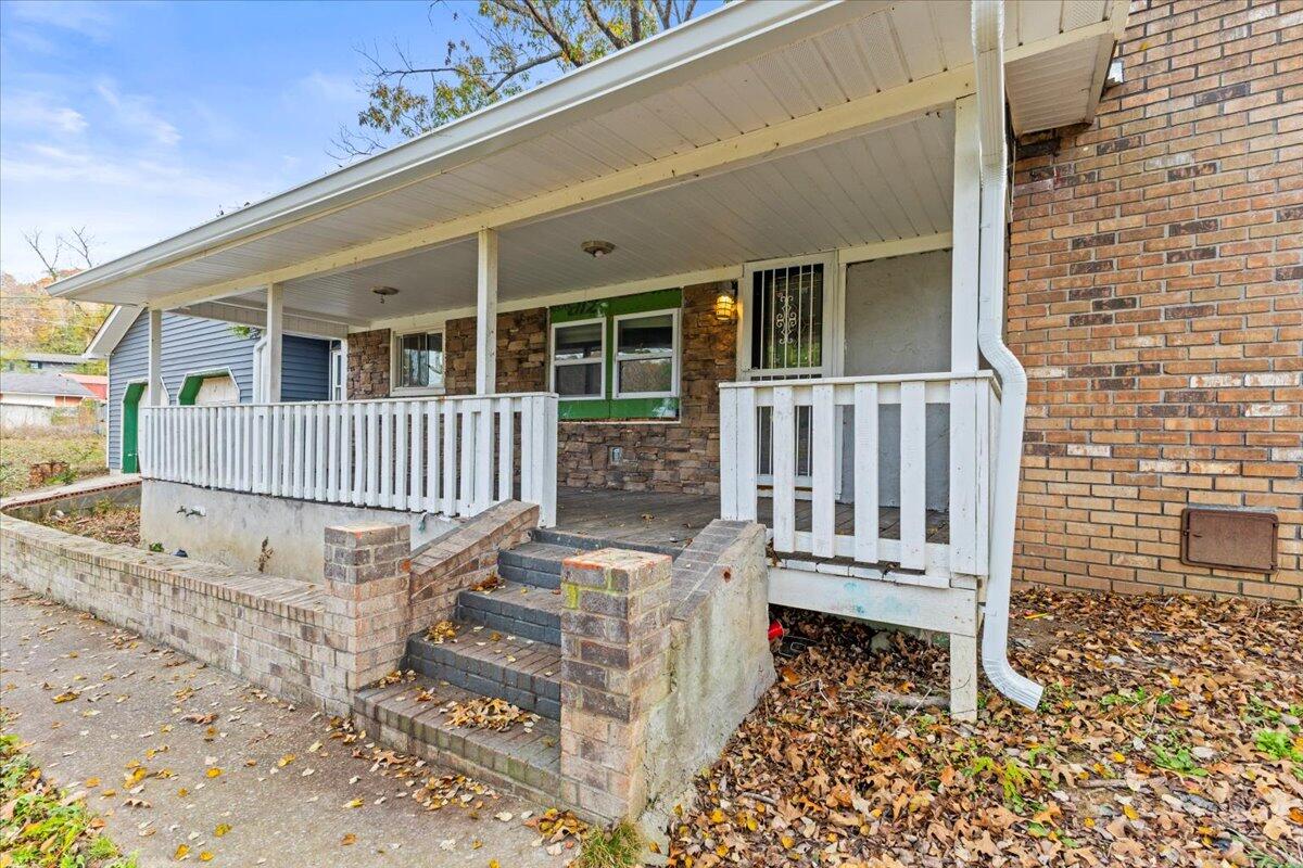 6829 Ramseytown Road Harrison, TN 37341 - Photo 5 of 23 23-IMG_4937