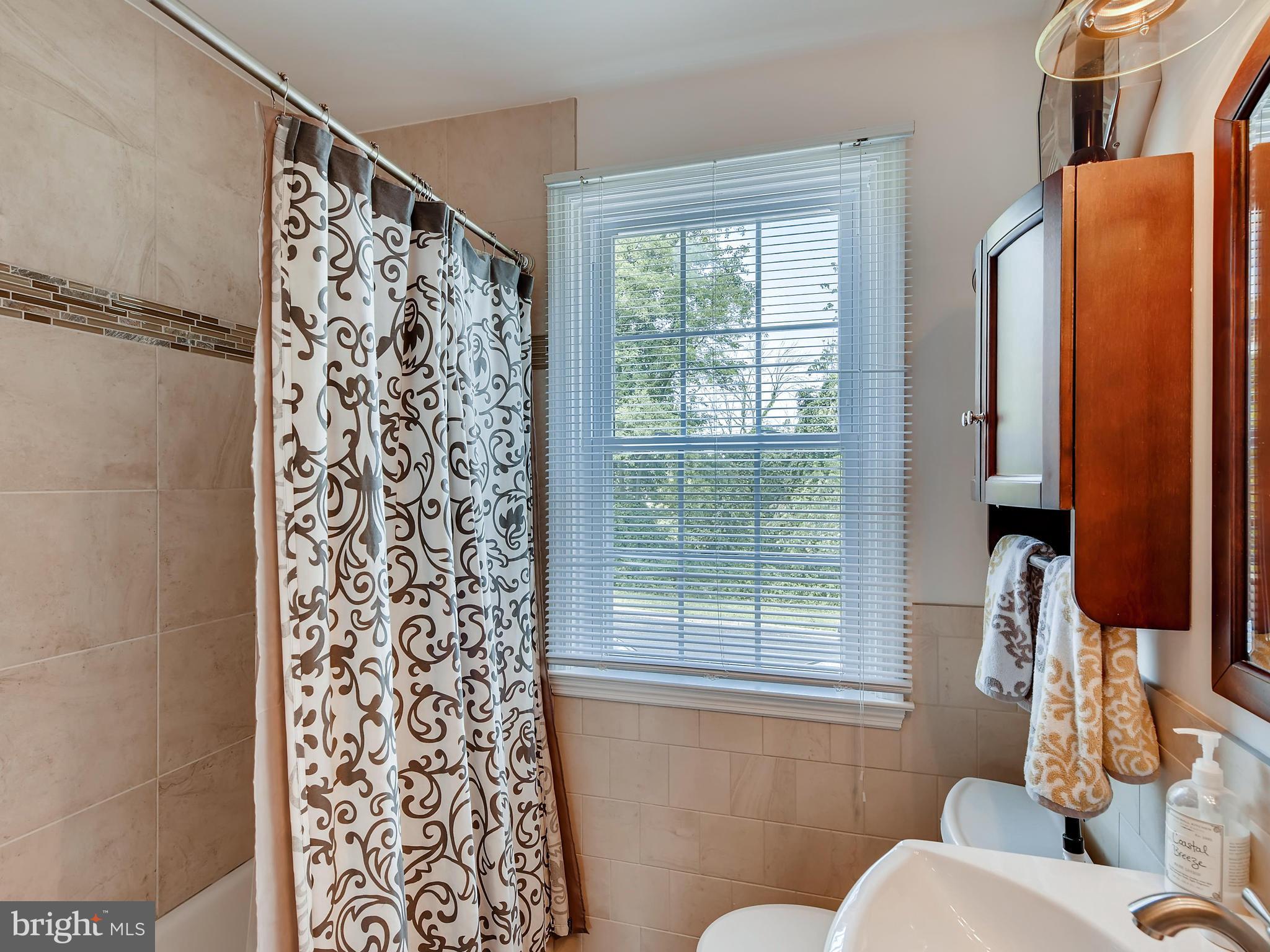 1127 Granville Road Baltimore, MD 21207 - Photo 17 of 28 Full Bath