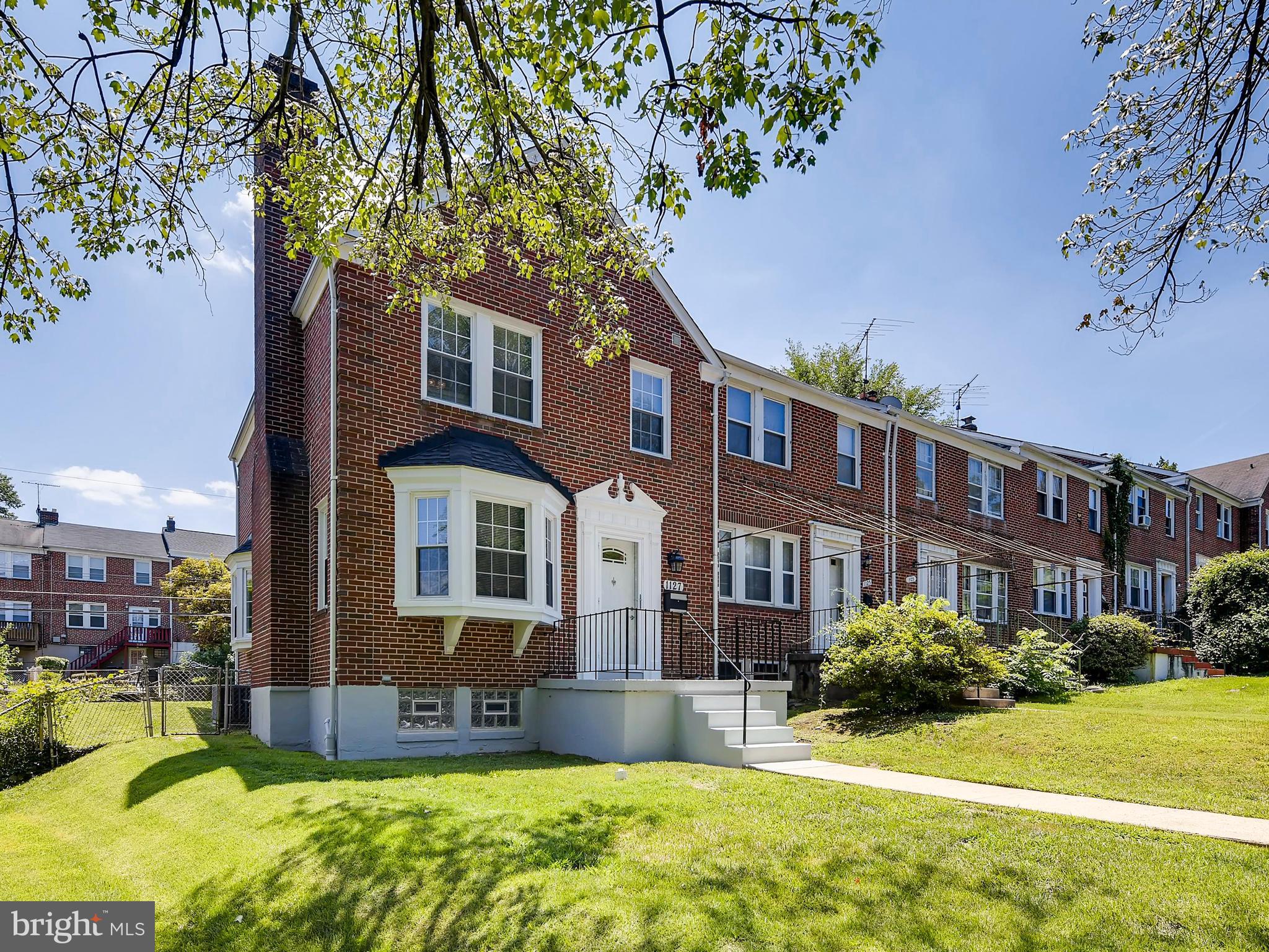 1127 Granville Road Baltimore, MD 21207 - Photo 3 of 28 End unit