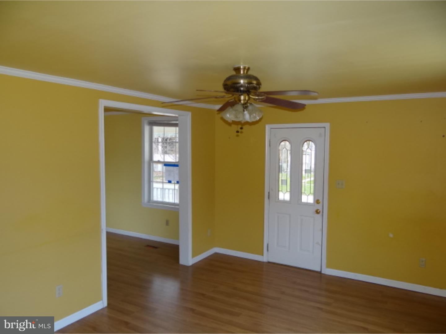 213 Hayes Street Carneys Point, NJ 08069 - Photo 8 of 20 Gallery Image 8