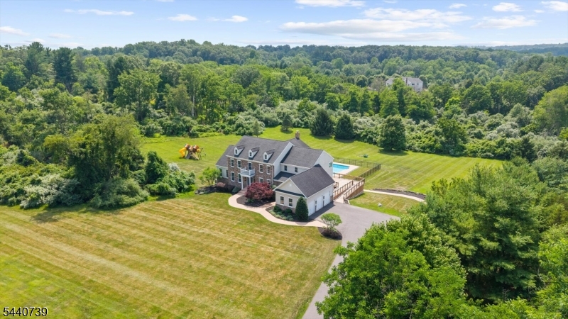 61 Perryville Road Pittstown, NJ 08867 - Photo 3 of 48