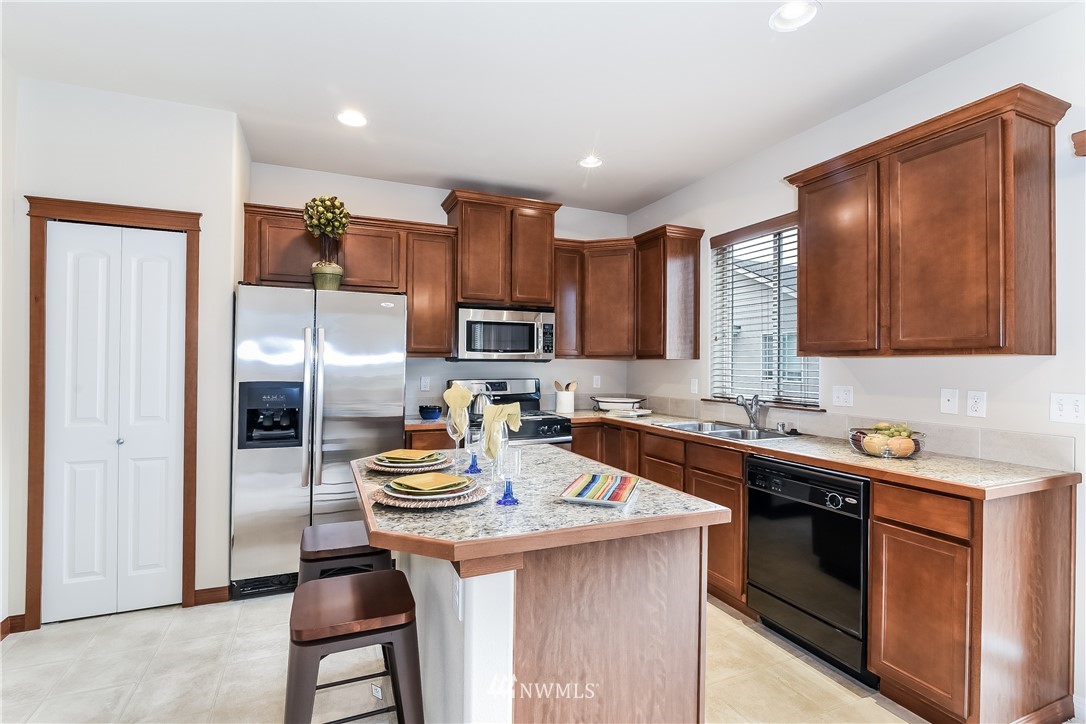 16133 2nd Avenue Southeast Bothell, WA 98012 - Photo 7 of 20