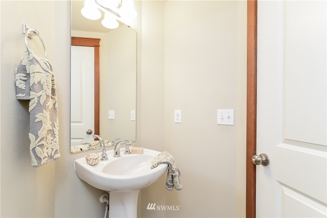16133 2nd Avenue Southeast Bothell, WA 98012 - Photo 8 of 20