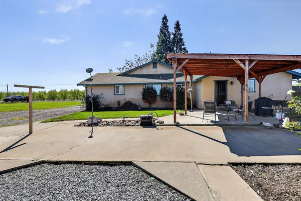 $639,000 | 13807 Dallas Road, Hickman, CA 95323