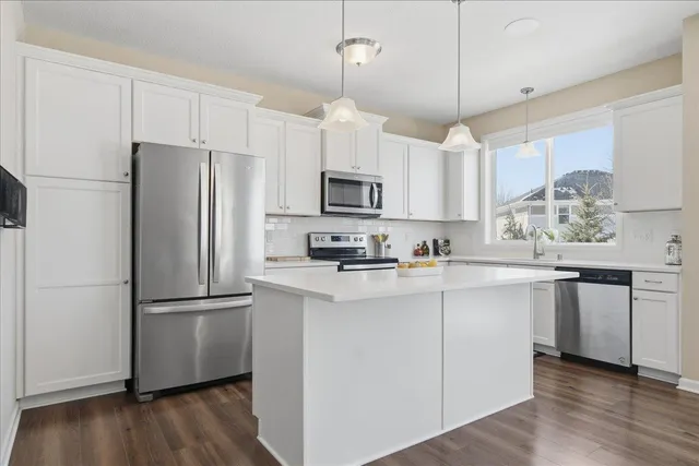 $440,000 | 10786 Retreat Lane, Woodbury, MN 55129