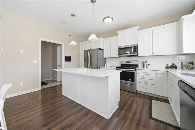 $440,000 | 10786 Retreat Lane, Woodbury, MN 55129