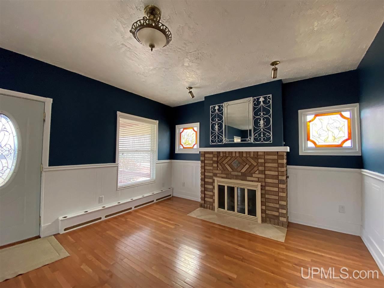 5390 12th Road Escanaba, MI 49829 - Photo 6 of 34