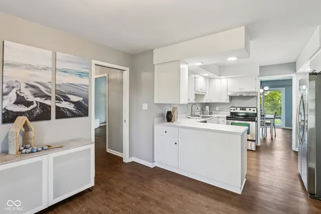 $389,000 | 7937 Castle Lake Road, Indianapolis, IN 46256