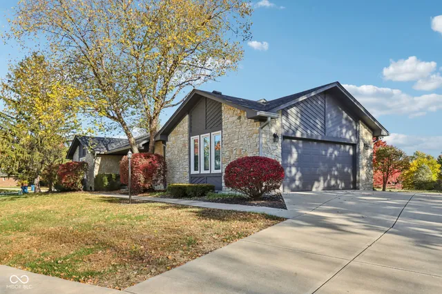 $389,000 | 7937 Castle Lake Road, Indianapolis, IN 46256