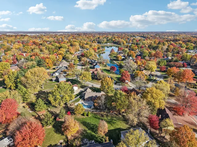 $389,000 | 7937 Castle Lake Road, Indianapolis, IN 46256