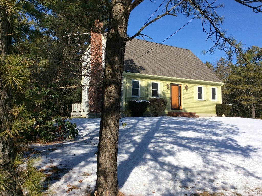 218 Charge Pond Road Wareham, MA 02571 - Photo 2 of 18 Gallery Image 2
