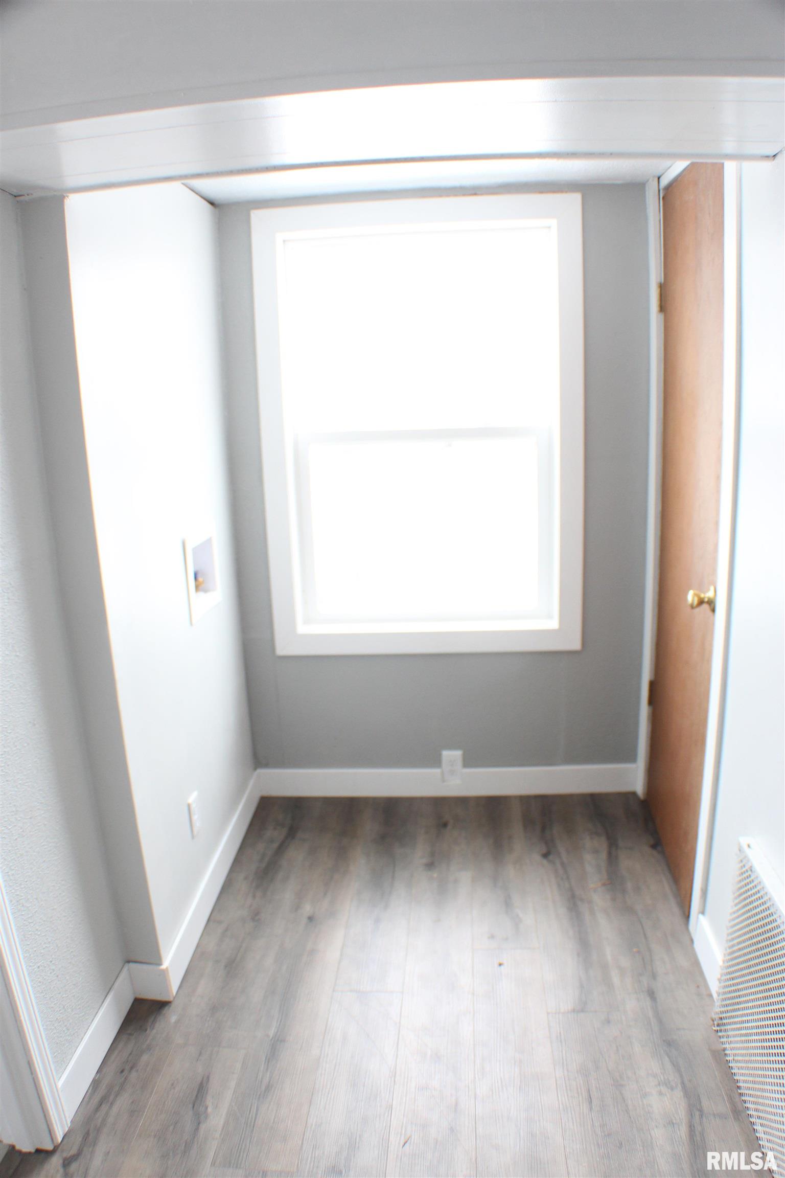 3925 12th Street Moline, IL 61265 - Photo 14 of 18 Gallery Image 14