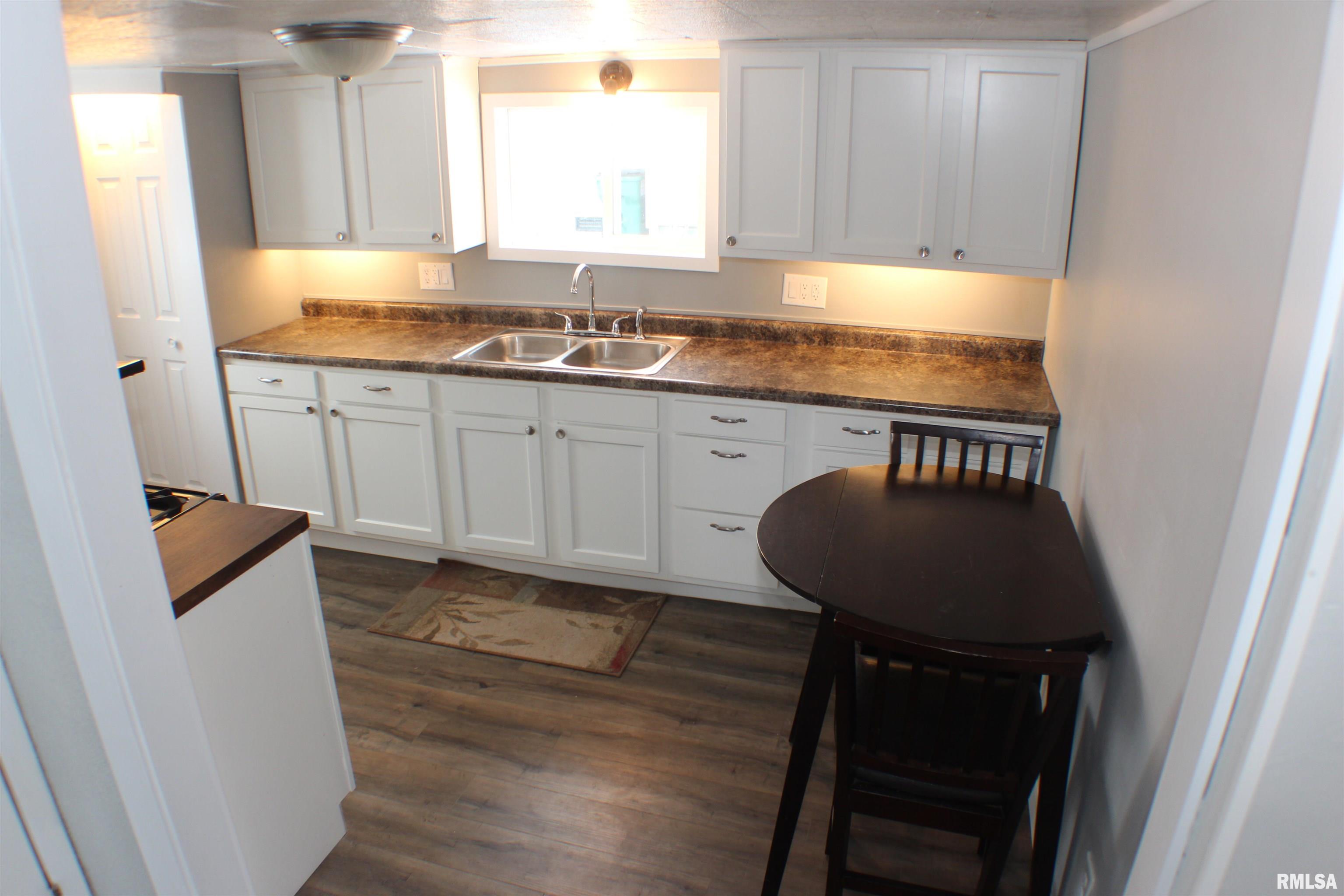 3925 12th Street Moline, IL 61265 - Photo 6 of 18 Gallery Image 6