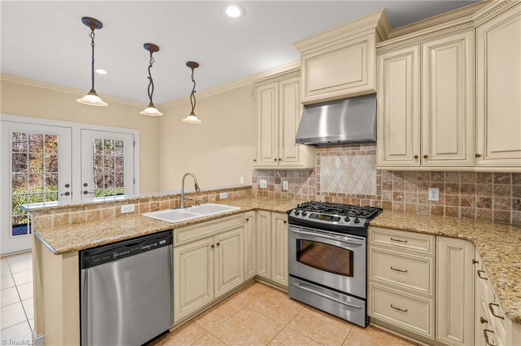 2365 Addison Boulevard High Point, NC 27262 - Photo 14 of 39