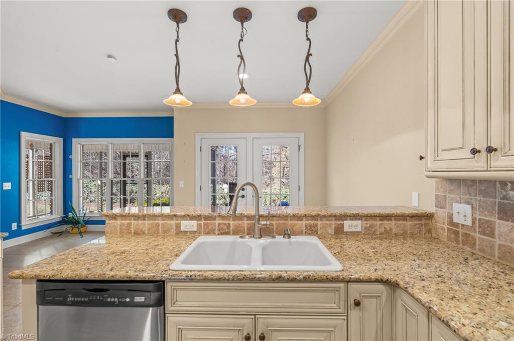 2365 Addison Boulevard High Point, NC 27262 - Photo 15 of 39