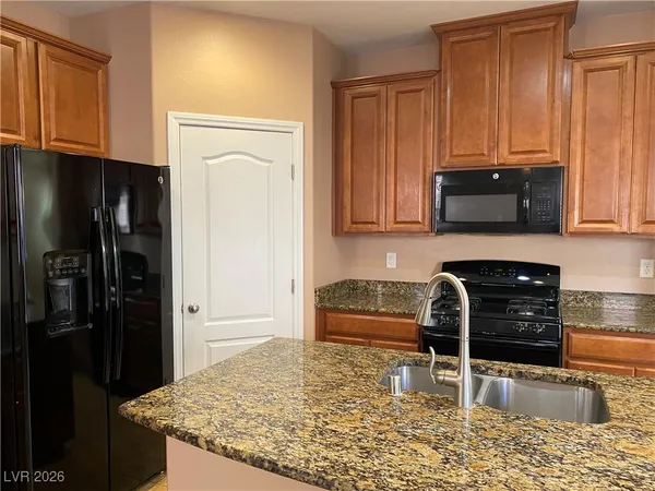 $1,990 | 9332 West Pearblossom Sky Avenue, Las Vegas, NV 89166