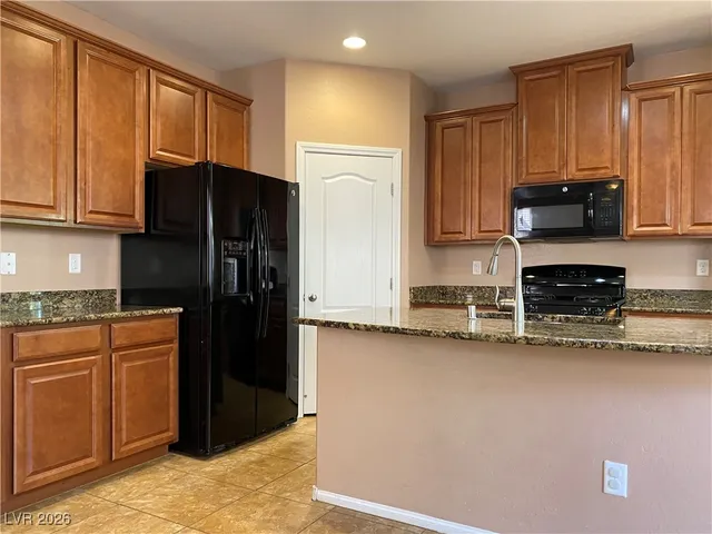 $2,071 | 9332 West Pearblossom Sky Avenue, Las Vegas, NV 89166