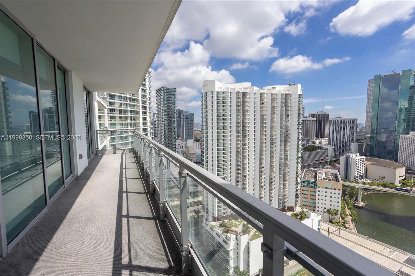92 Southwest 3rd Street, Unit 3512 Miami, FL 33130 - Photo 20 of 67 a view of balcony with city view