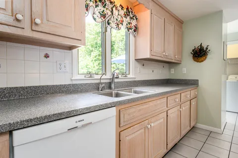 $895,000 | 976 Route 6A, Yarmouth Port, MA 02675