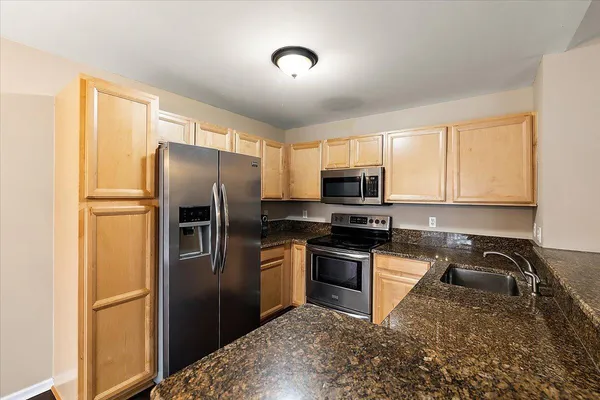 $1,700 | 15915 Morningside, Northville, MI 48168
