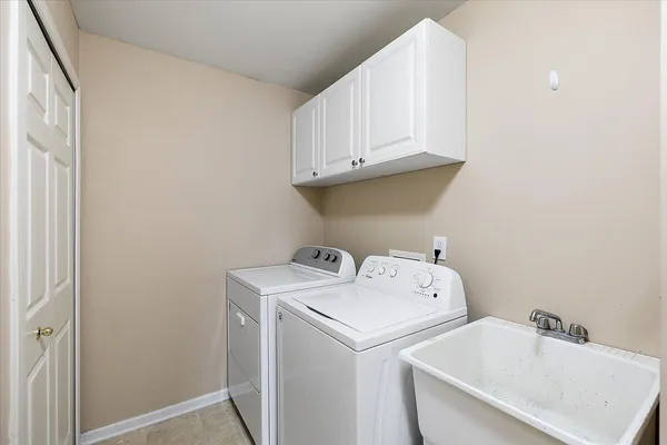 $1,700 | 15915 Morningside, Northville, MI 48168