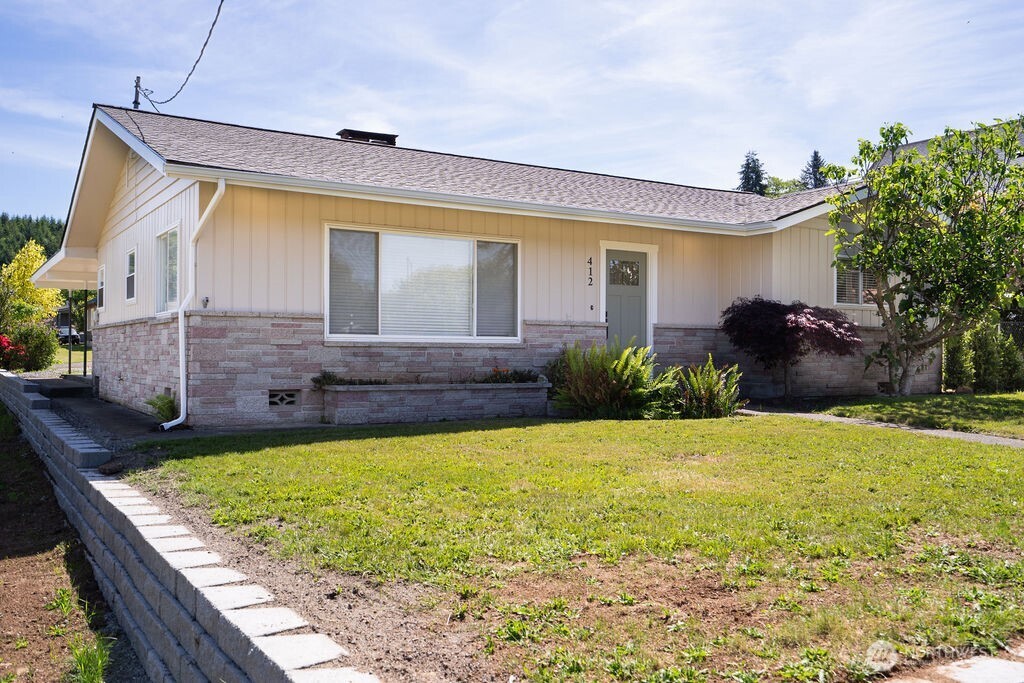 412 South 3rd Street McCleary, WA 98557 - Photo 3 of 38
