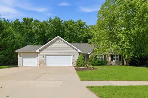 $475,000 | 3130 West Rockport Park Drive, Janesville, WI 53548