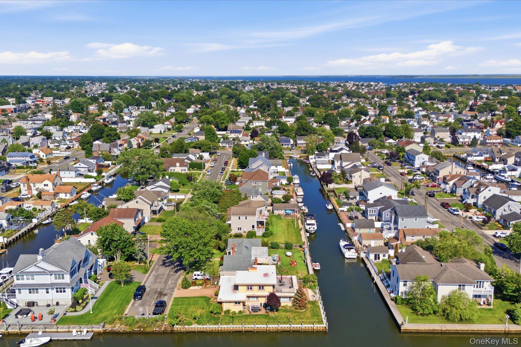 20 Barry Road Amityville, NY 11701 - Photo 47 of 50 Gallery Image 47