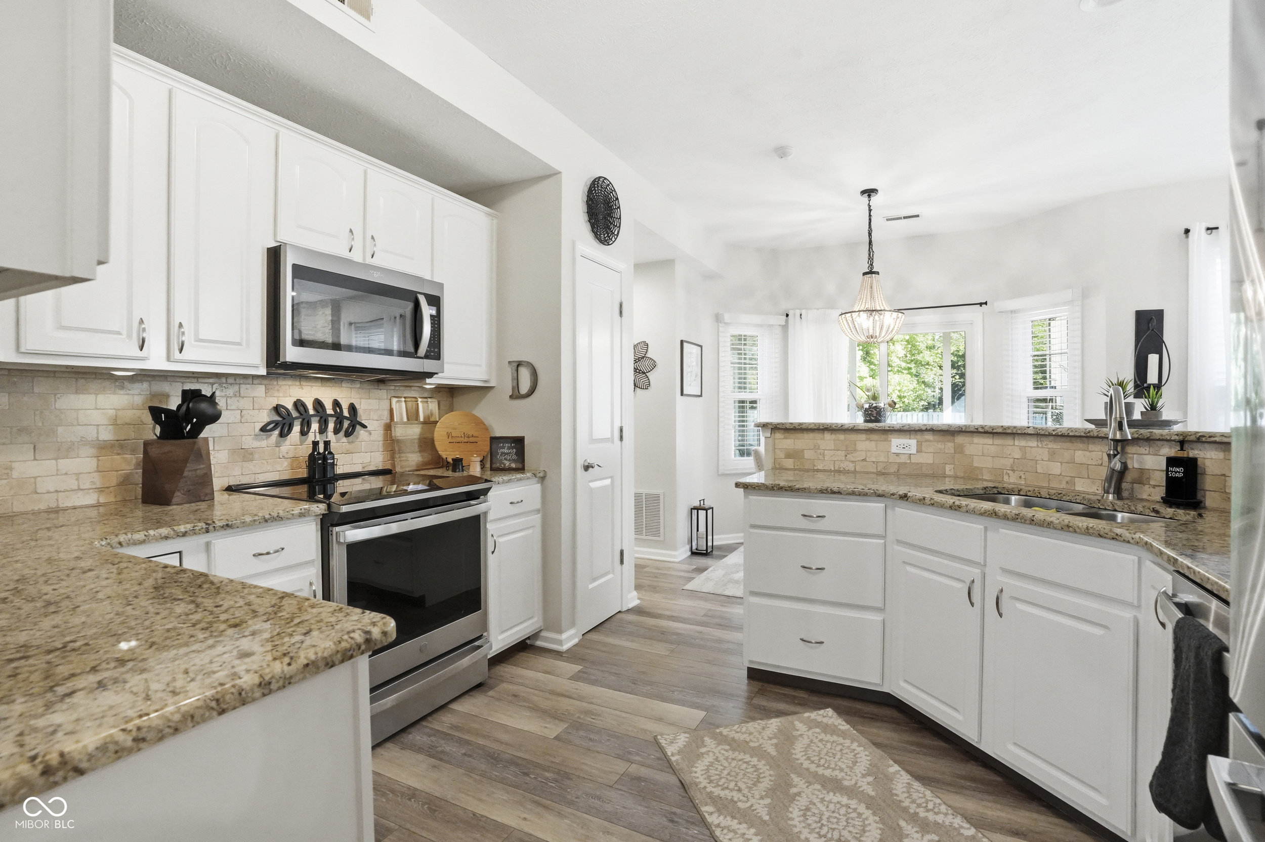 4226 Alverdo Lane Carmel, IN 46033 - Photo 17 of 50