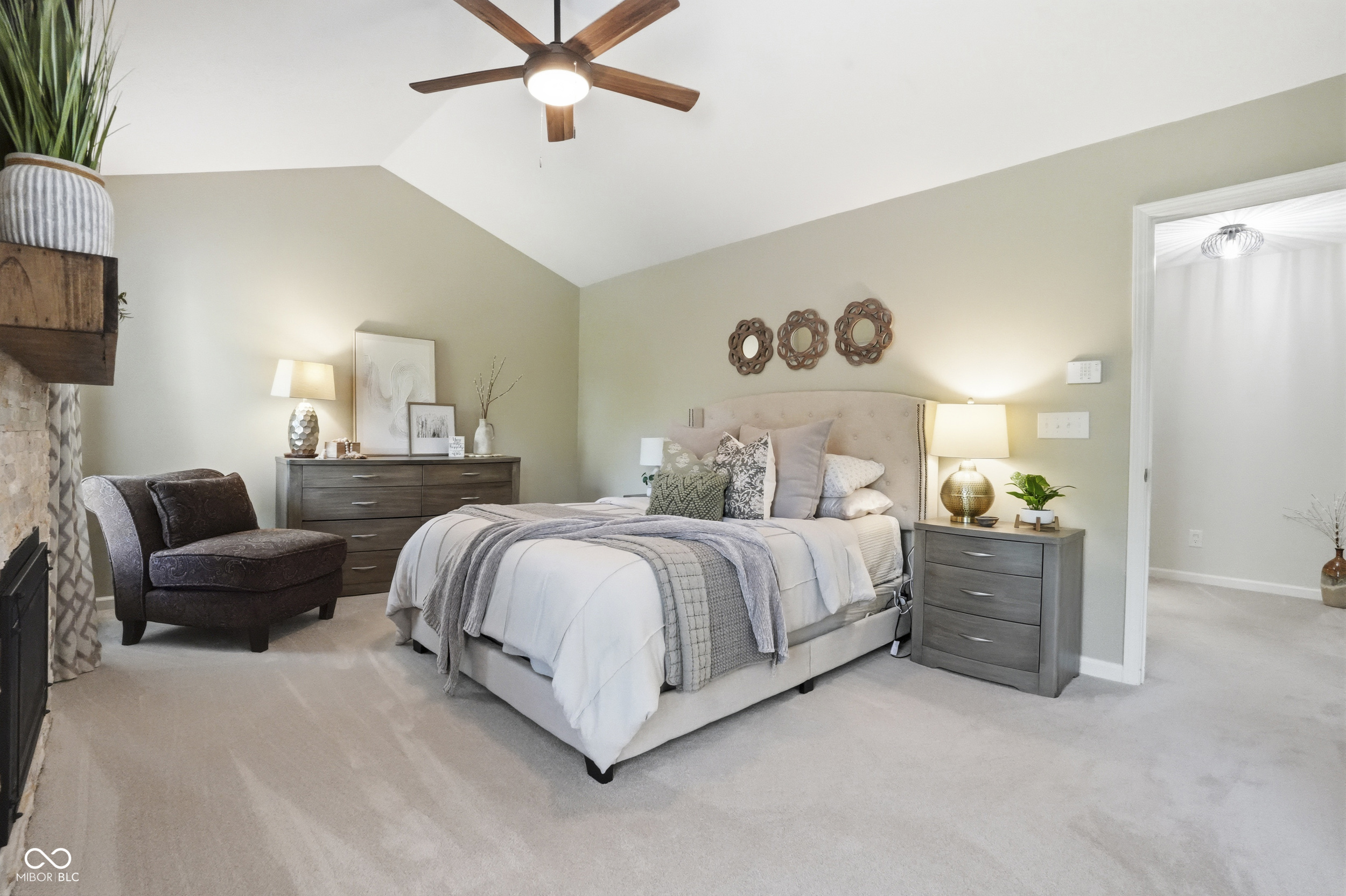 4226 Alverdo Lane Carmel, IN 46033 - Photo 23 of 50