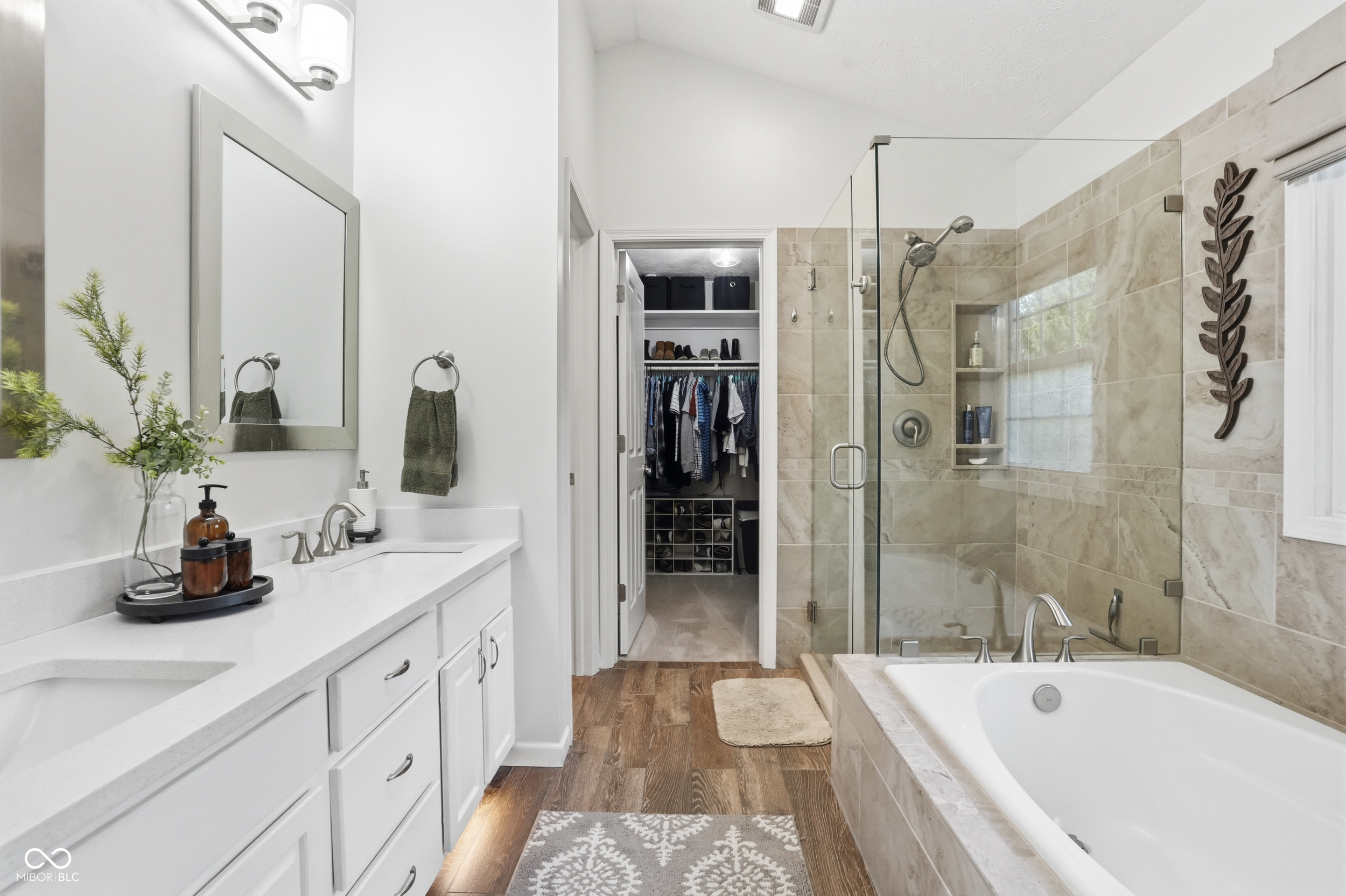 4226 Alverdo Lane Carmel, IN 46033 - Photo 25 of 50