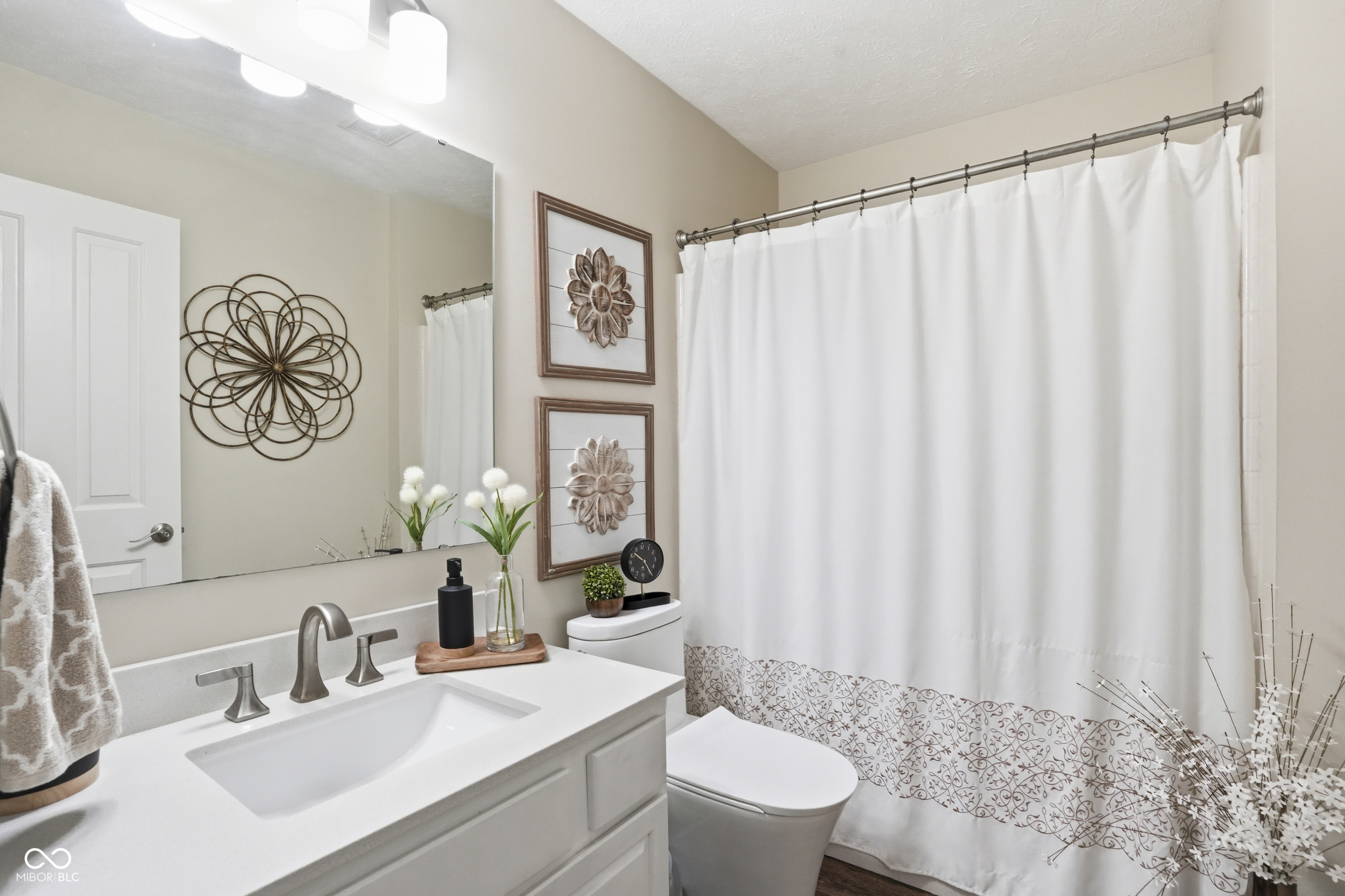 4226 Alverdo Lane Carmel, IN 46033 - Photo 35 of 50