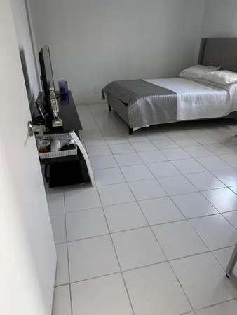 $2,300 | 9272 Southwest 3rd Street, Unit 411, Boca Raton, FL 33428